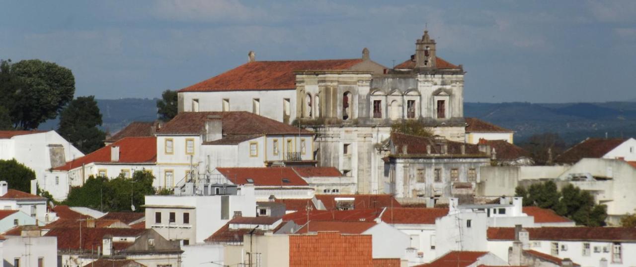 Homestay Casa Ocre Local Abrantes